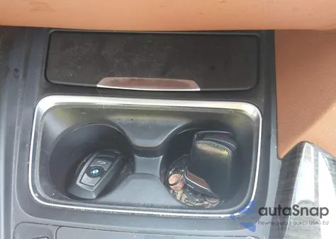 2013 BMW 328 xDrive z USA, uszkodzony, nr VIN WBA3B5G51DNS02664